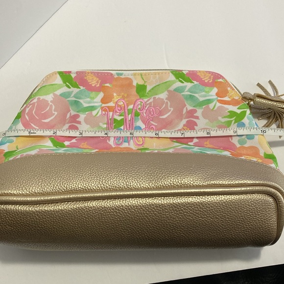 Cosmetics case - Picture 11 of 13